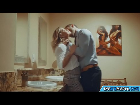 ❤️ Khi một cô gái tóc vàng busty quyến rũ bạn trong một nhà vệ sinh công cộng ❤ Beautiful porn tại chúng tôi% vi.tube-sexer-com.ru% ❌